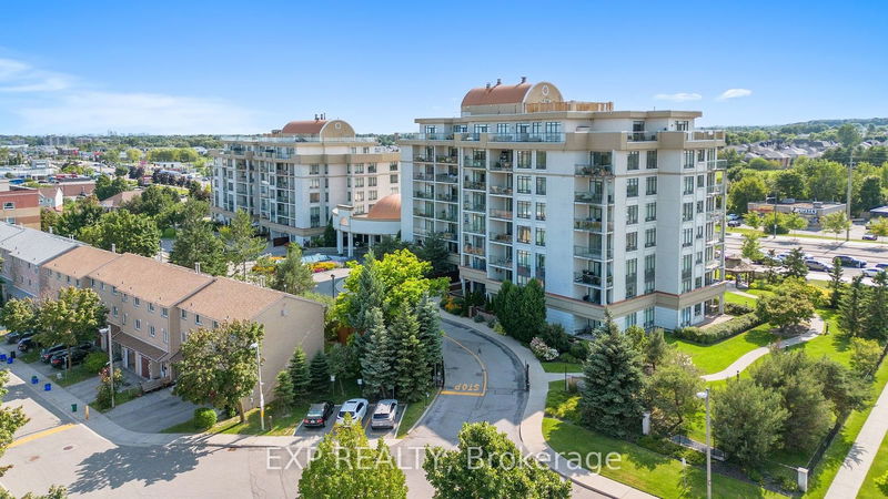  307 - 11121 Yonge St  Richmond Hill, L4C 0S7 | Image 2