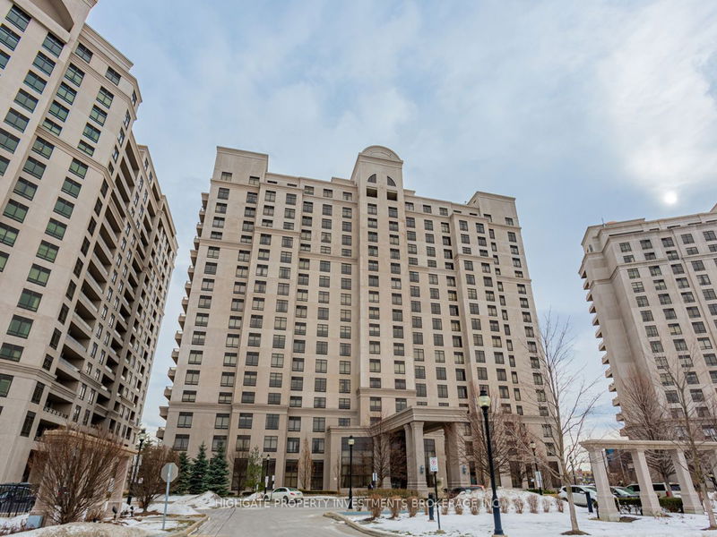 home for lease on 1007-9245 Jane Street