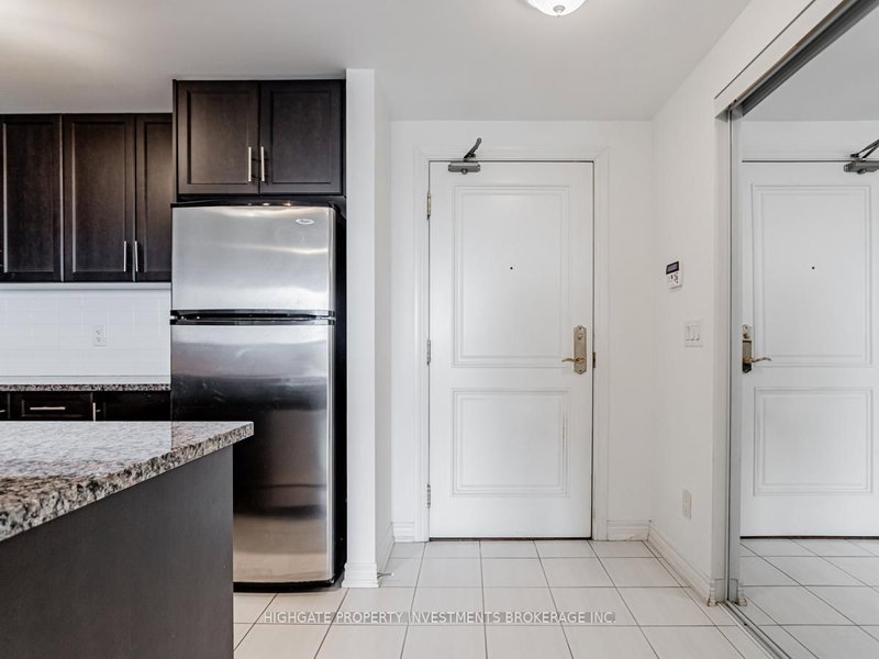 1007 - 9245 Jane St, Vaughan, L6A 0J9 | Image 2