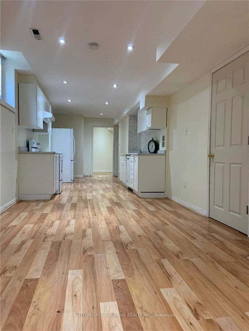 home for lease on 29 Estoril Street