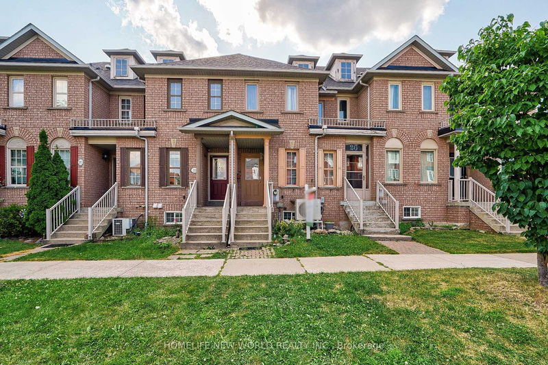 24 Ellesmere St  Richmond Hill, L4B 4E1 | Image 1