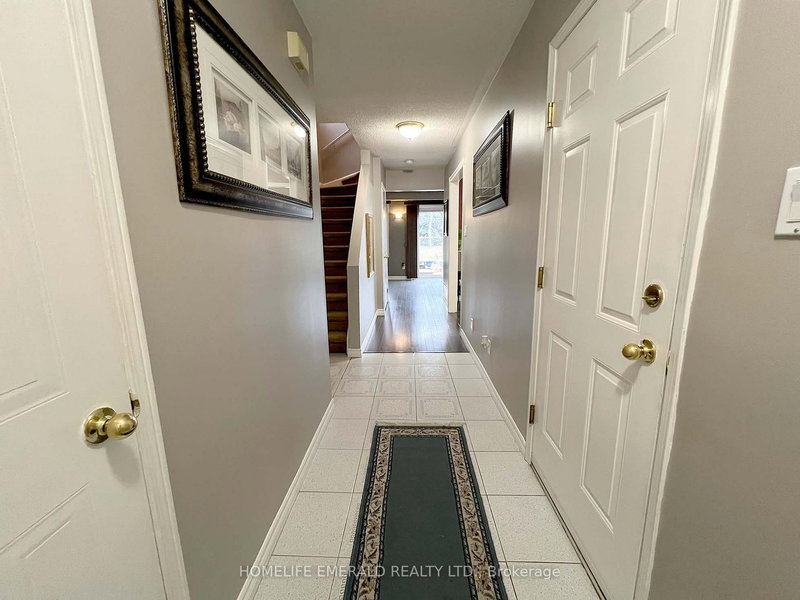 1 Potter Cres, New Tecumseth, L0G 1W0 | Image 3