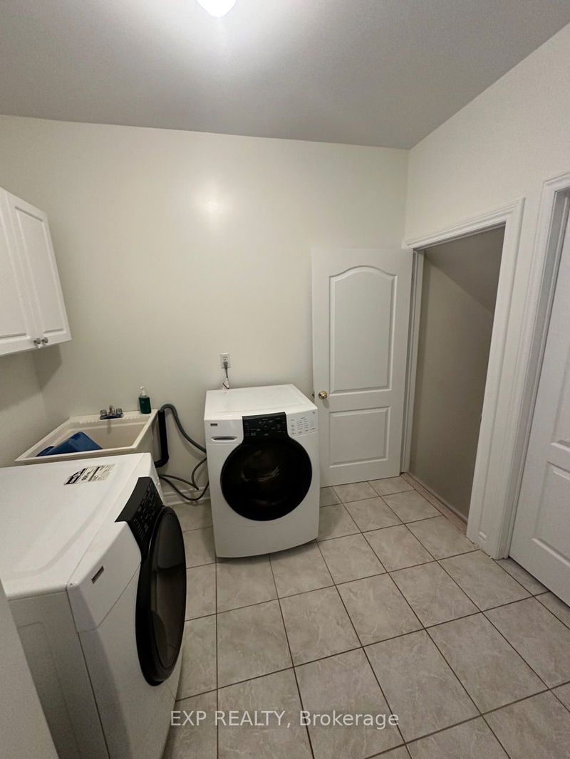 home for lease on 487 John Deisman Boulevard