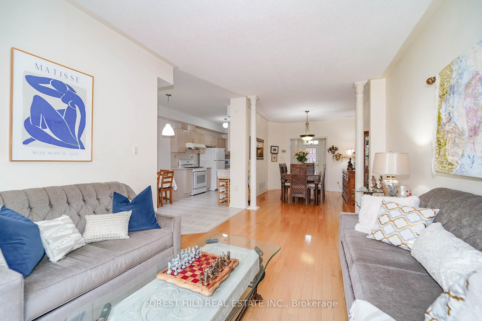 Listing Image 6