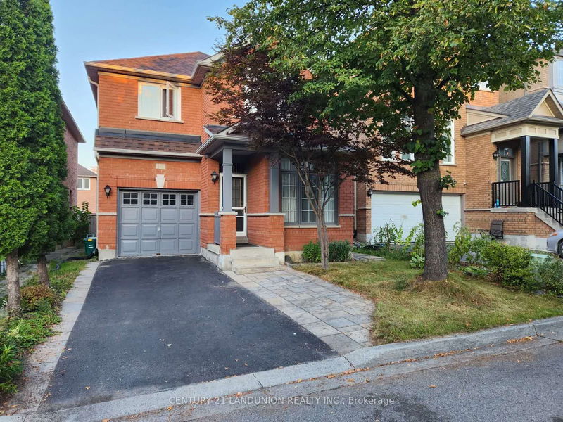 home for lease on 10 Fairlawn Avenue
