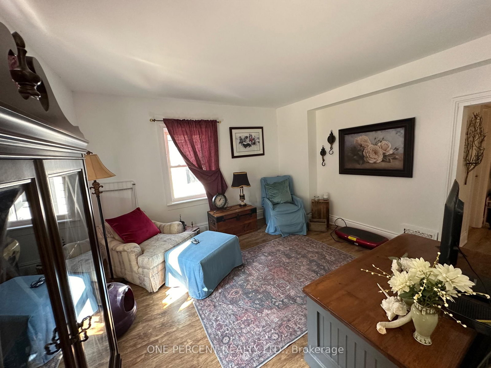 Listing Image 14