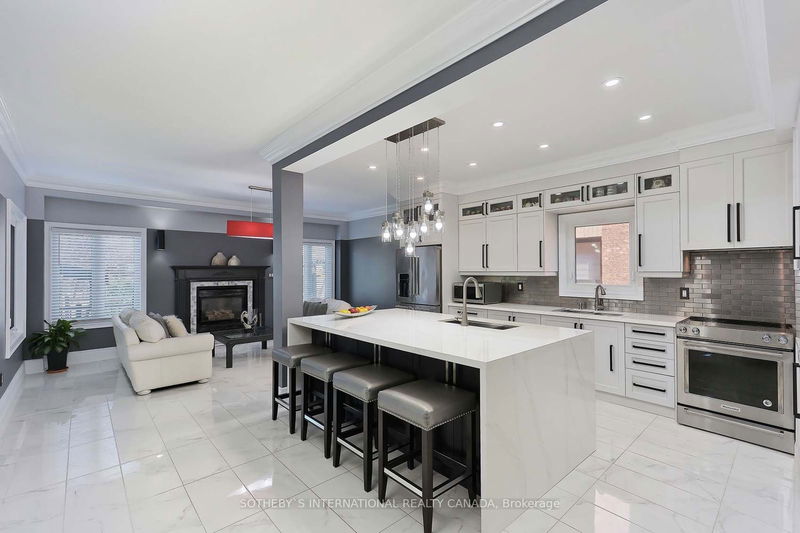 2 Kimber Cres  Vaughan, L4L 9A7 | Image 9