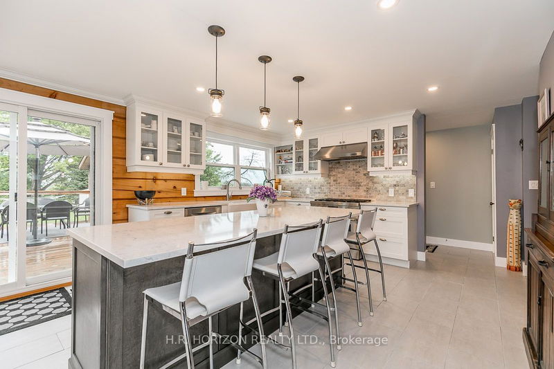 19 Mulock Dr  Bradford West Gwillimbury, L0G 1B0 | Image 14