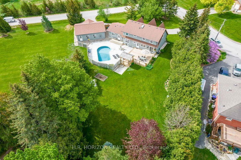 19 Mulock Dr  Bradford West Gwillimbury, L0G 1B0 | Image 33