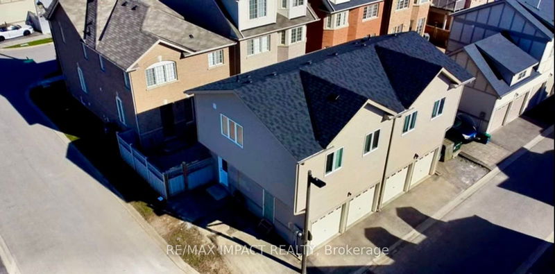 home for lease on Coach-32 Toulouse Court