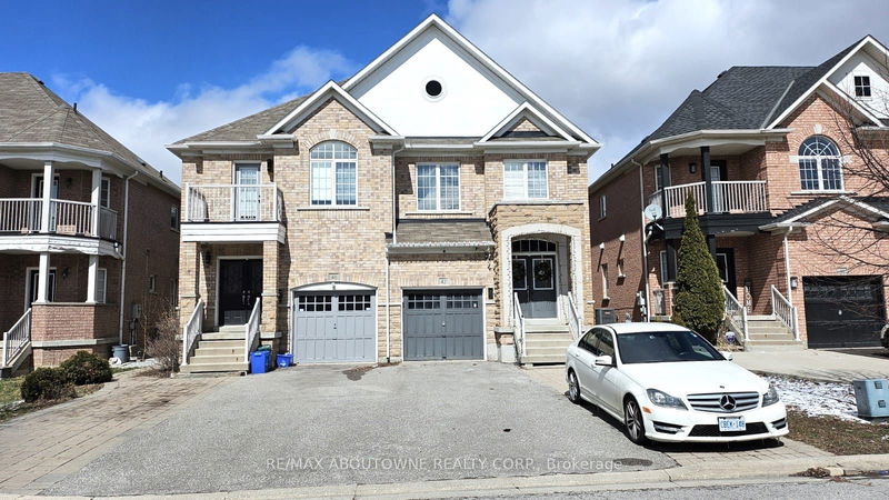 home for lease on UPPER L-42 Ozner Crescent