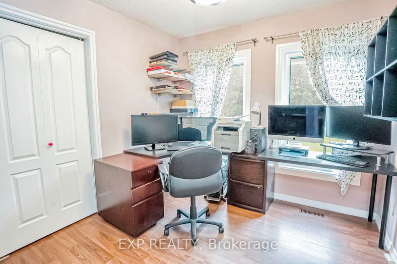 197 Park Ave  East Gwillimbury, L9N 1J7 | Image 17