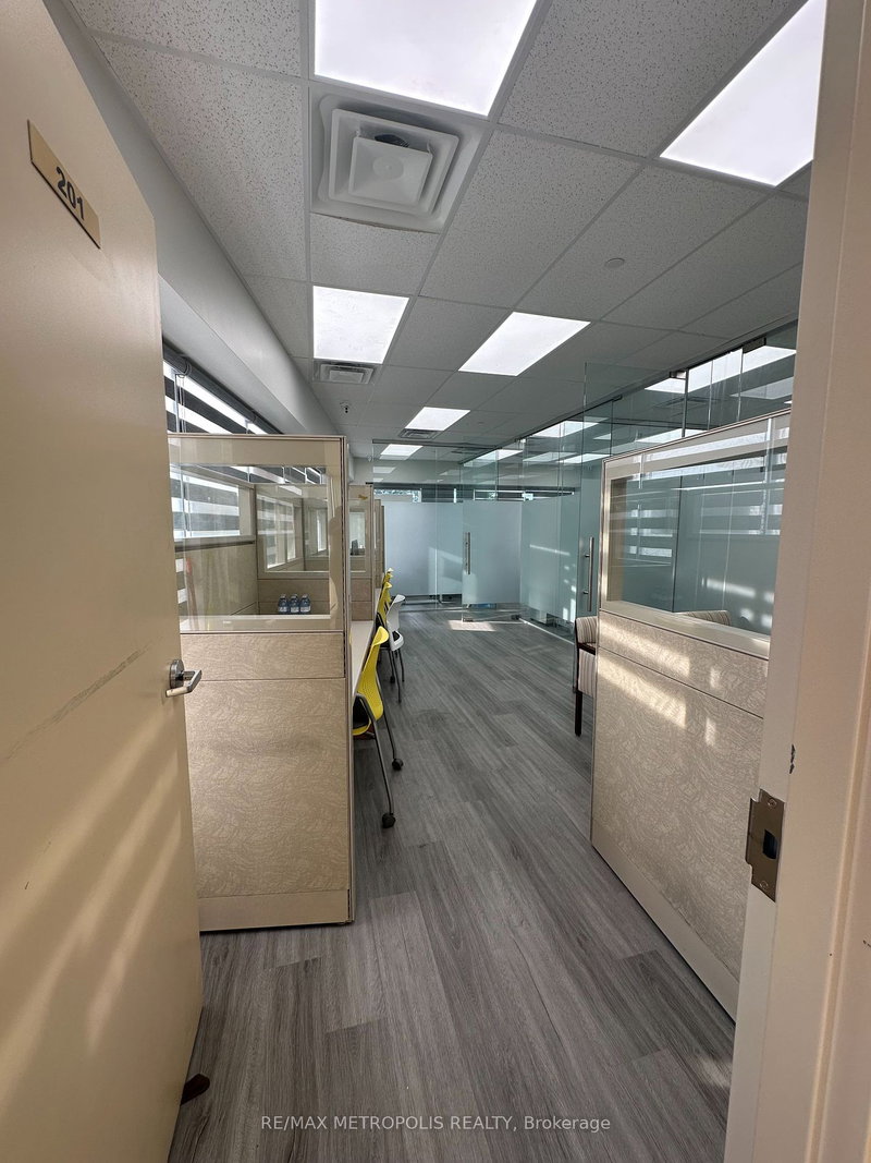 201 - 9889 Markham Rd, Markham, L6E 0B7 | Image 2