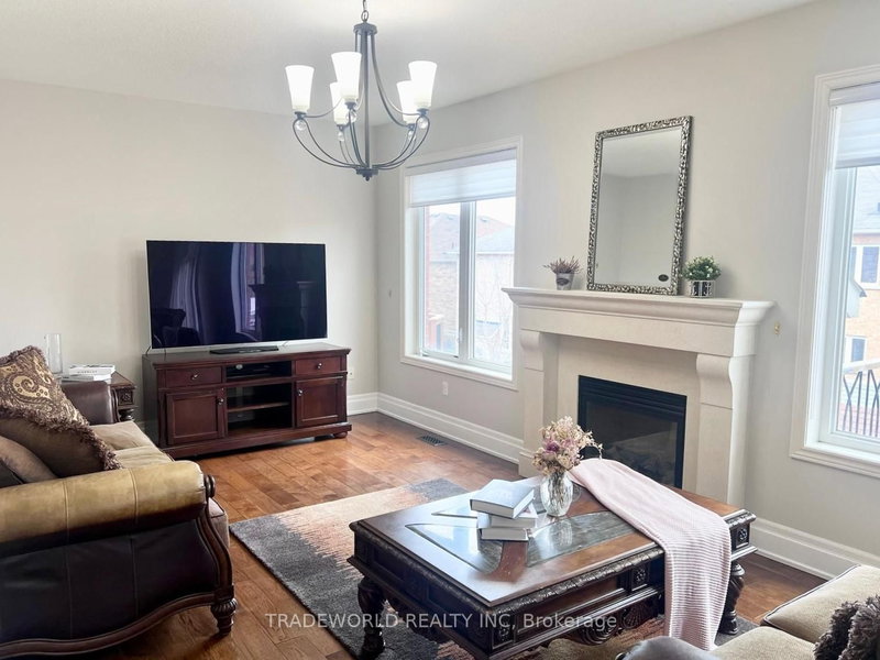 M&2nd F - 9 Wiley Ave, Richmond Hill, L4S 0C6 | Image 2