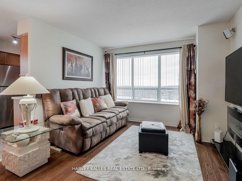  1204 - 11 Oneida Cres  Richmond Hill, L4B 0A1 | Image 5