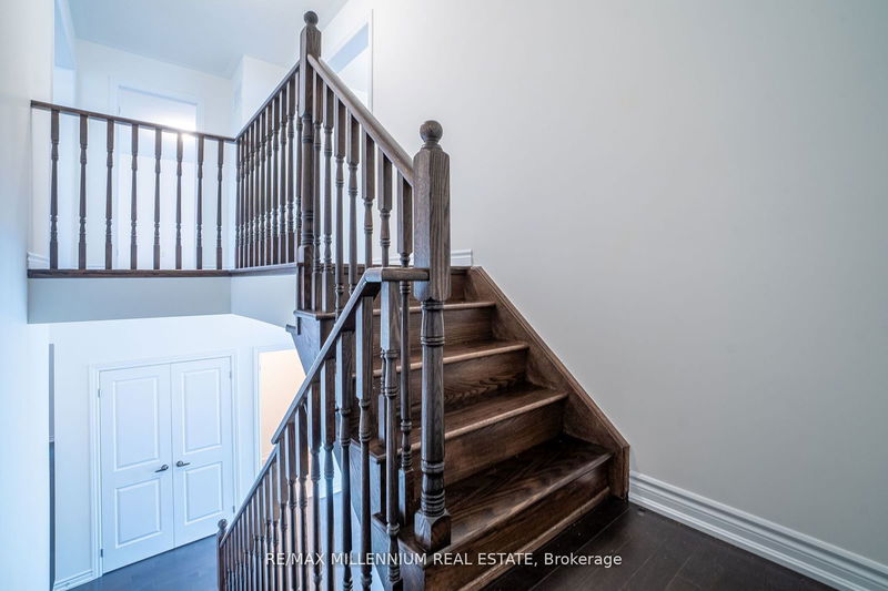 1640 Corsal Crt  Innisfil, L9S 0P8 | Image 21