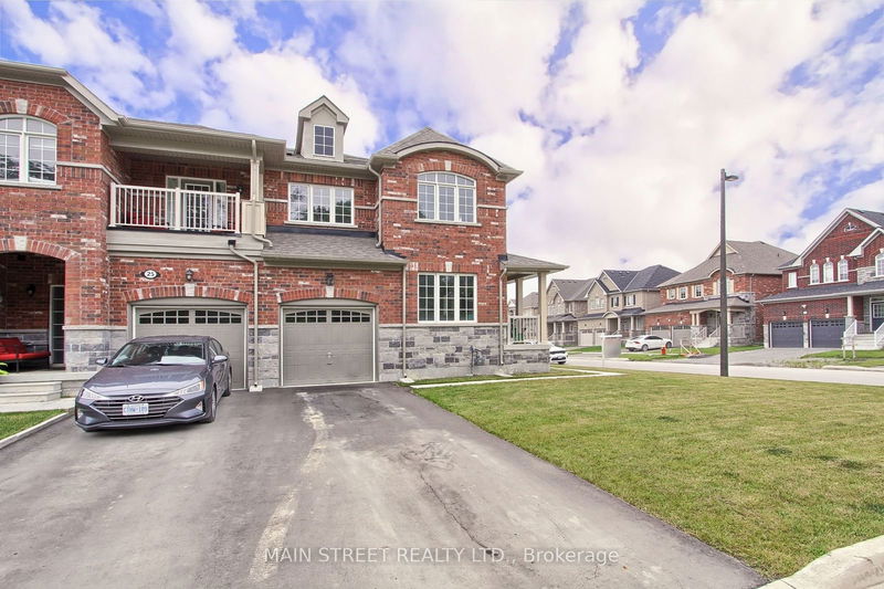 23 Anne Pegg Cres  Georgina, L0E 1R0 | Image 3