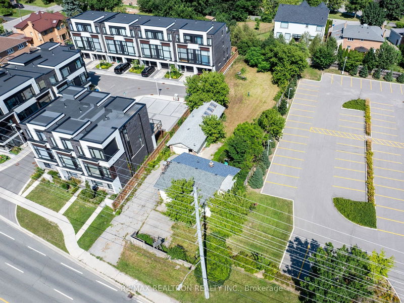 9593 Bathurst St  Richmond Hill, L4C 3X3 | Image 8