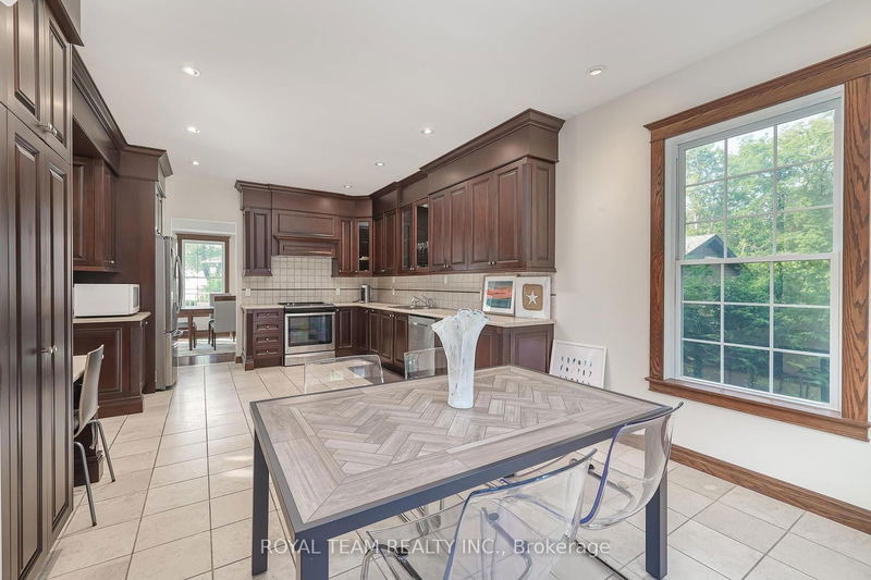 229 Hedge Rd  Georgina, L0E 1R0 | Image 16