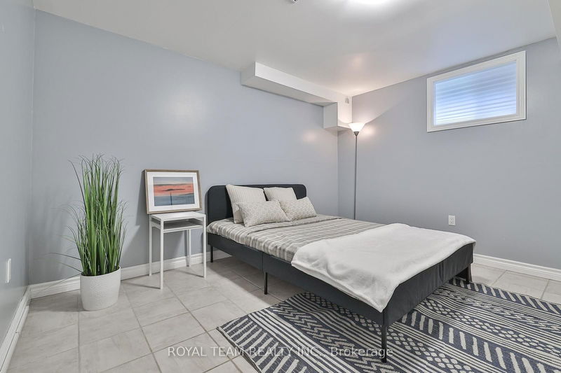 229 Hedge Rd  Georgina, L0E 1R0 | Image 26