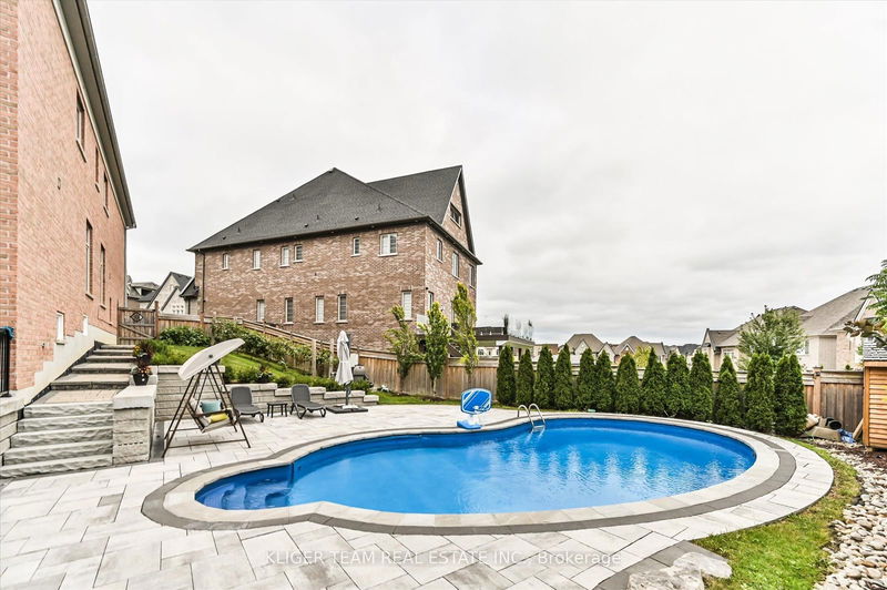 38 Perrigo Crt  Vaughan, L6A 4W8 | Image 36