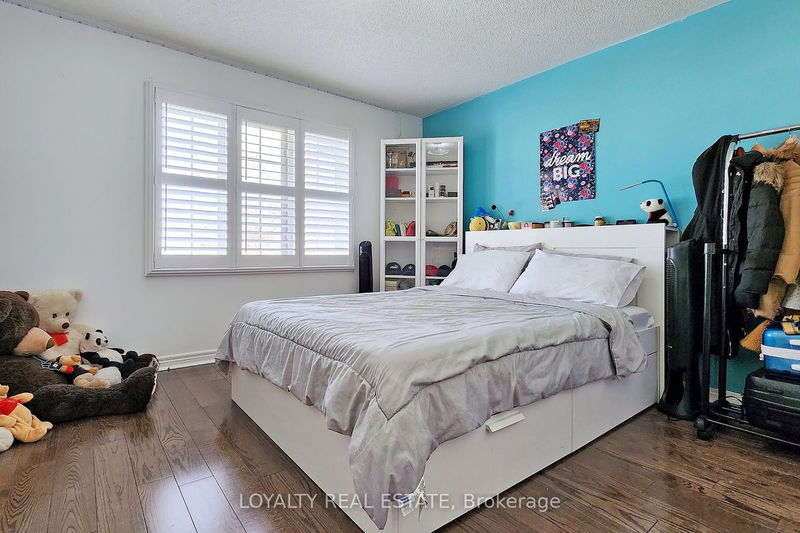 97 Song Bird Dr  Markham, L3S 3T8 | Image 32