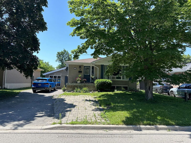 home for lease on Main-30 Collins Crescent