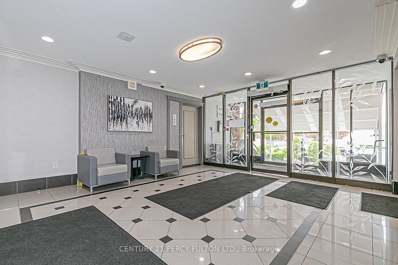 271 - 16 Elgin St, Markham, L3T 4T4 | Image 2