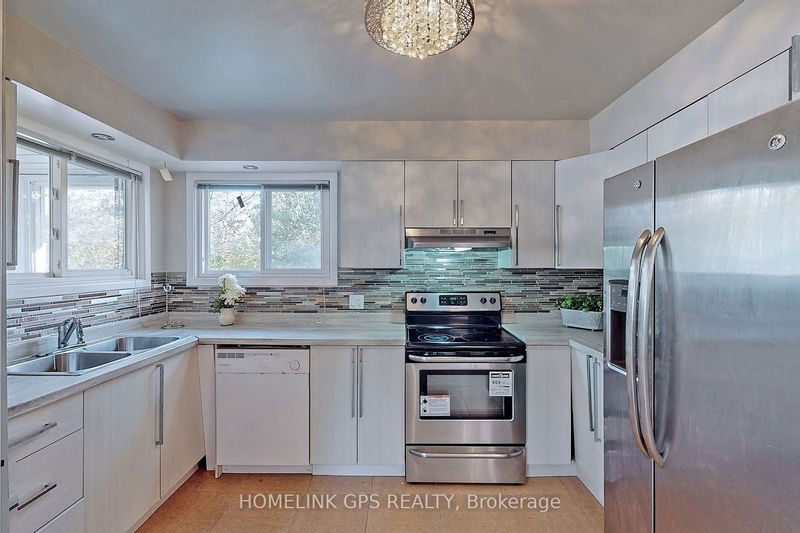 267 Elgin Mills Rd W Richmond Hill, L4C 4M1 | Image 38