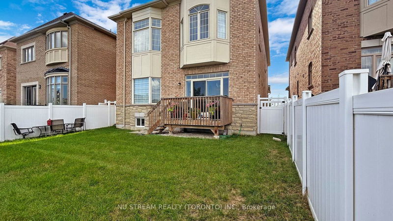 135 Lawford Rd  Vaughan, L4H 0Z7 | Image 38