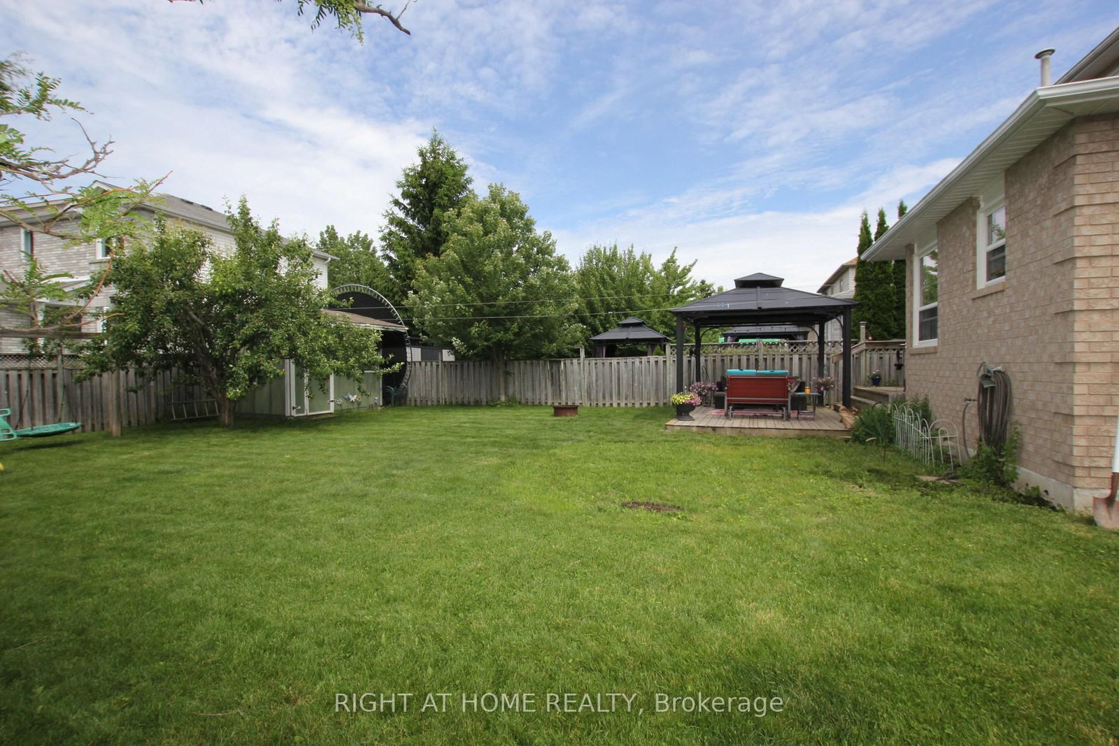 Listing Image 5