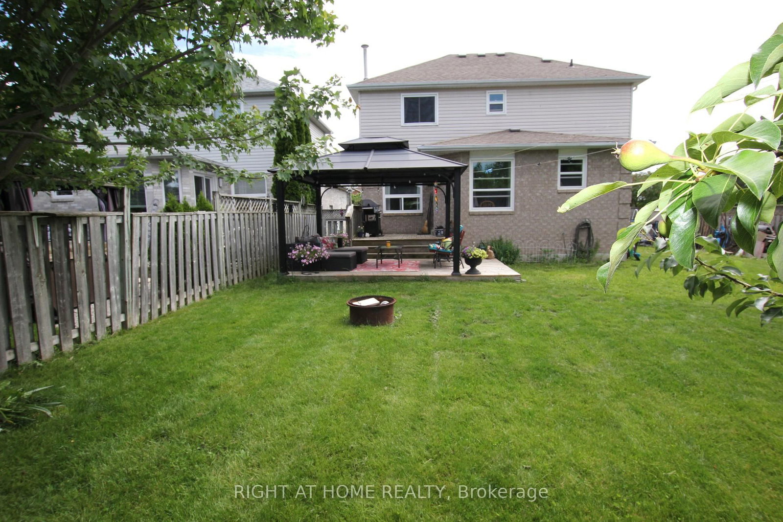 Listing Image 6