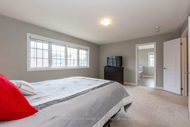 53 Pietrowski Dr  Georgina, L4P 0J8 | Image 19