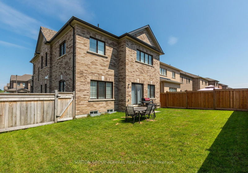 53 Pietrowski Dr  Georgina, L4P 0J8 | Image 32