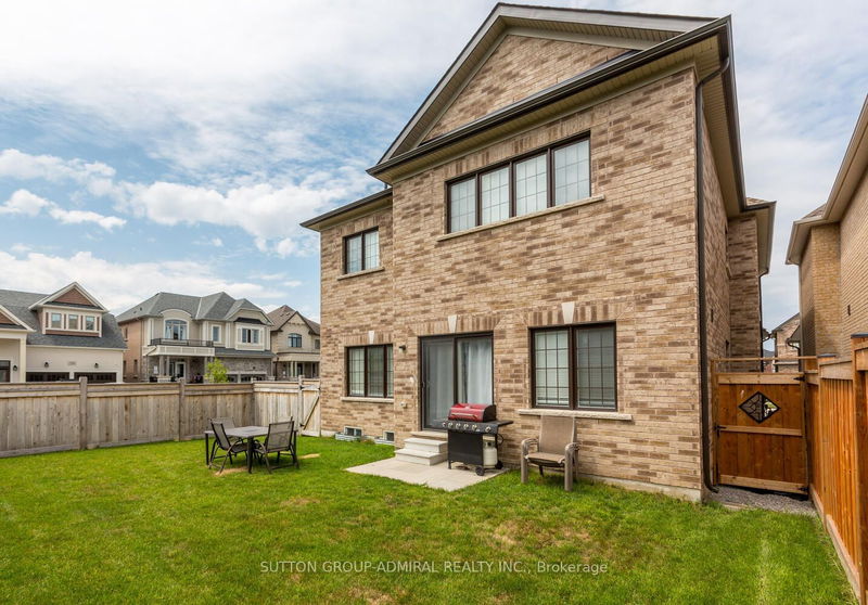 53 Pietrowski Dr  Georgina, L4P 0J8 | Image 33