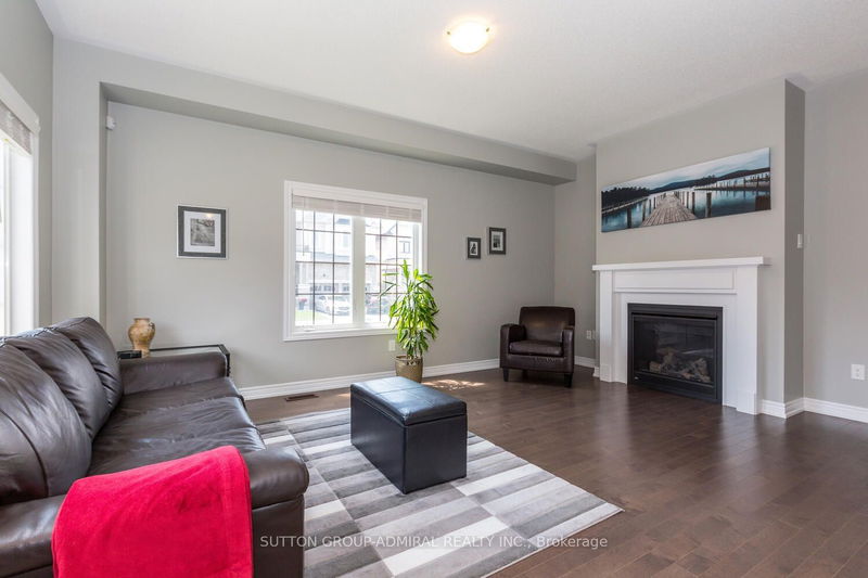 53 Pietrowski Dr  Georgina, L4P 0J8 | Image 9