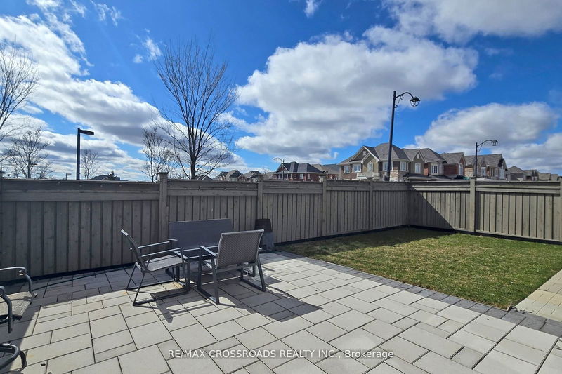 158 Thomas Phillips Dr  Aurora, L4G 0X8 | Image 34