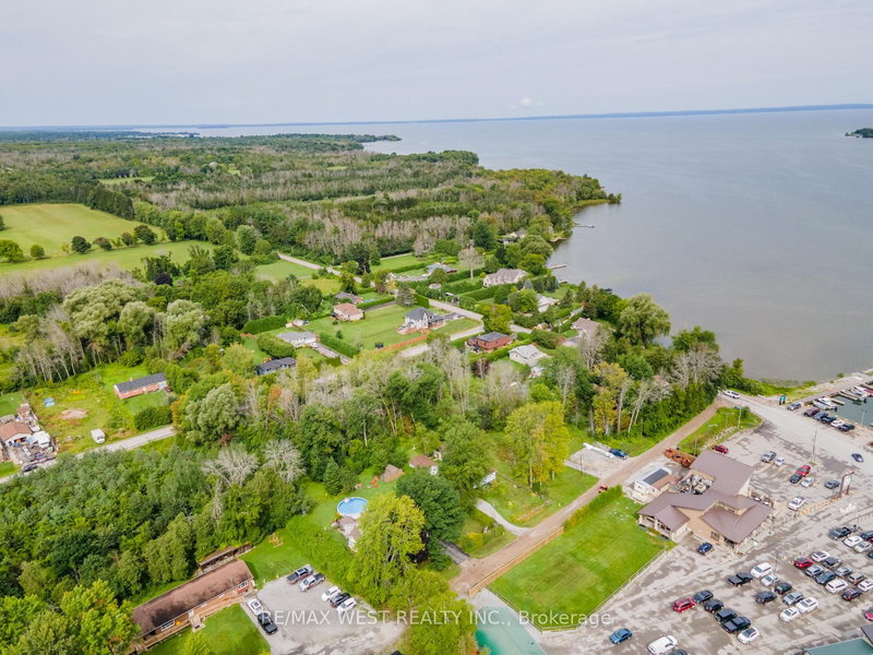 34 Della St, Georgina, L0E 1R0 | Image 3