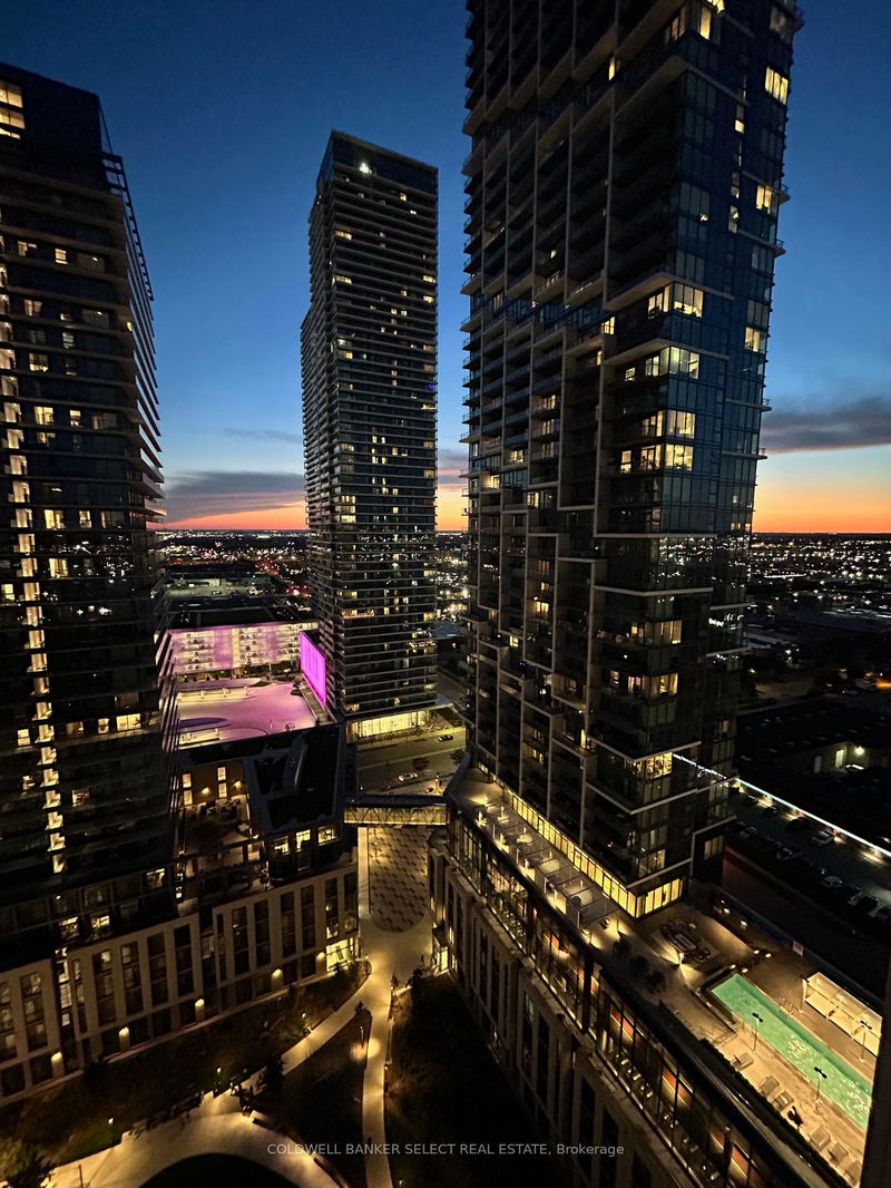 home for lease on 2505-7890 Jane Street