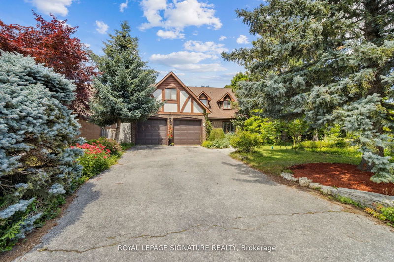 home for sale on 2 Sixpenny Court