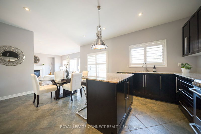 18 Kane Cres  Aurora, L4G 0C5 | Image 10