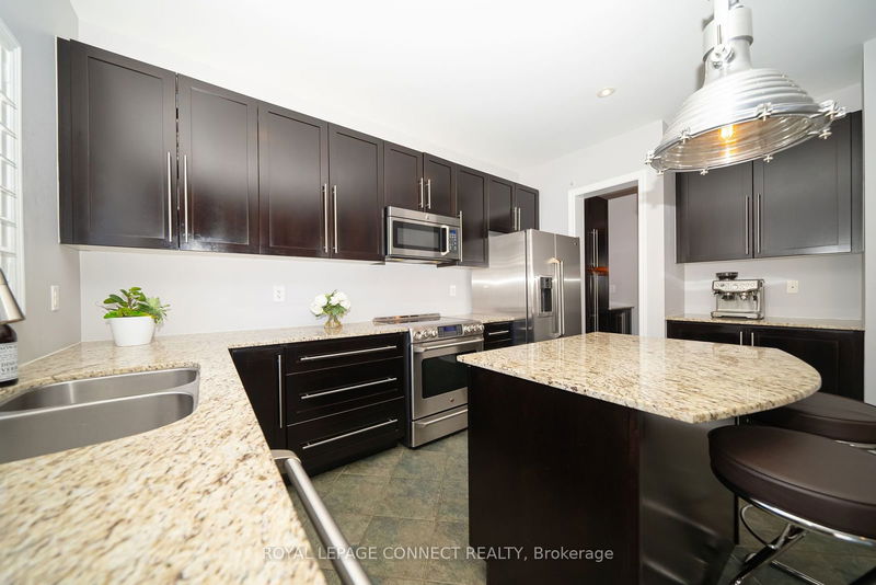 18 Kane Cres  Aurora, L4G 0C5 | Image 14