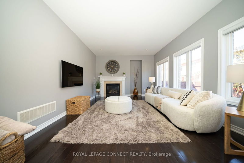 18 Kane Cres  Aurora, L4G 0C5 | Image 17