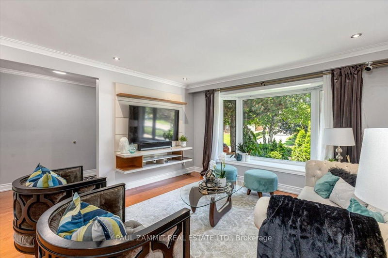 47 Ladyslipper Crt  Markham, L3T 2S6 | Image 3