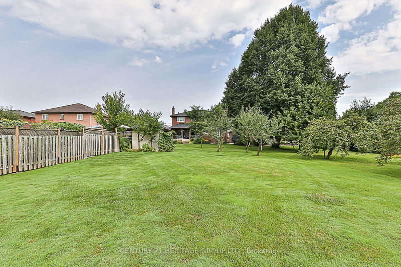 33 May Ave  Richmond Hill, L4C 3S7 | Image 38