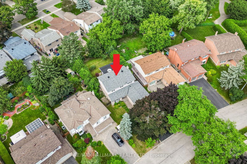 42 Drumern Cres  Richmond Hill, L4C 5H8 | Image 1