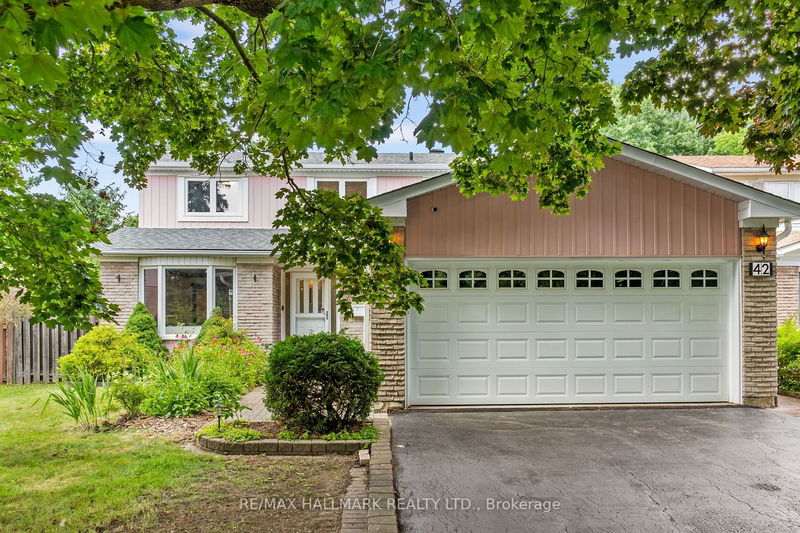 42 Drumern Cres  Richmond Hill, L4C 5H8 | Image 2