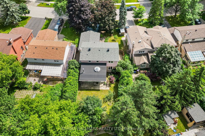 42 Drumern Cres  Richmond Hill, L4C 5H8 | Image 32