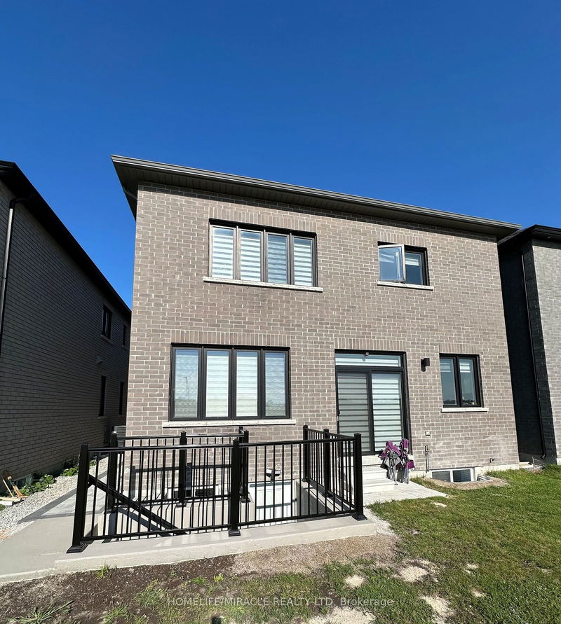 home for lease on 14 Betty May Crescent