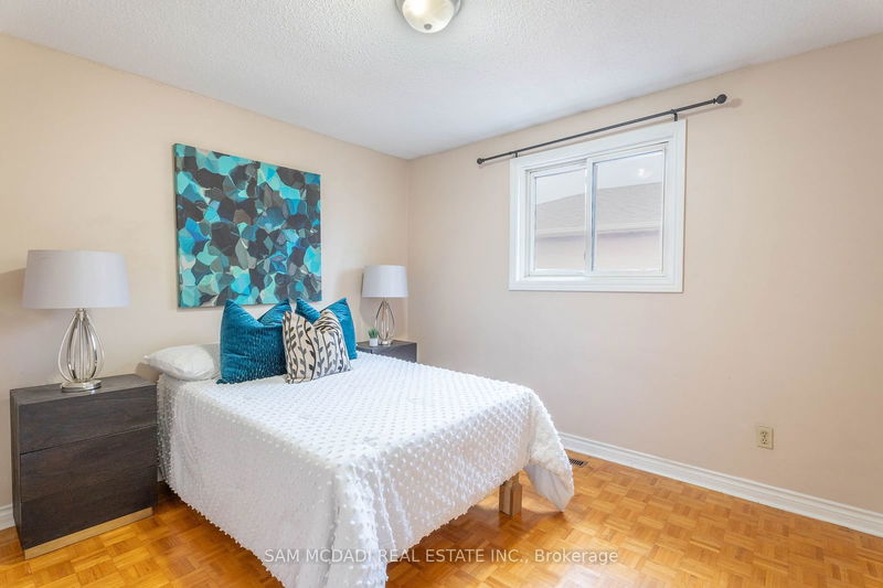 91 Cabinet Cres  Vaughan, L4L 6H7 | Image 26